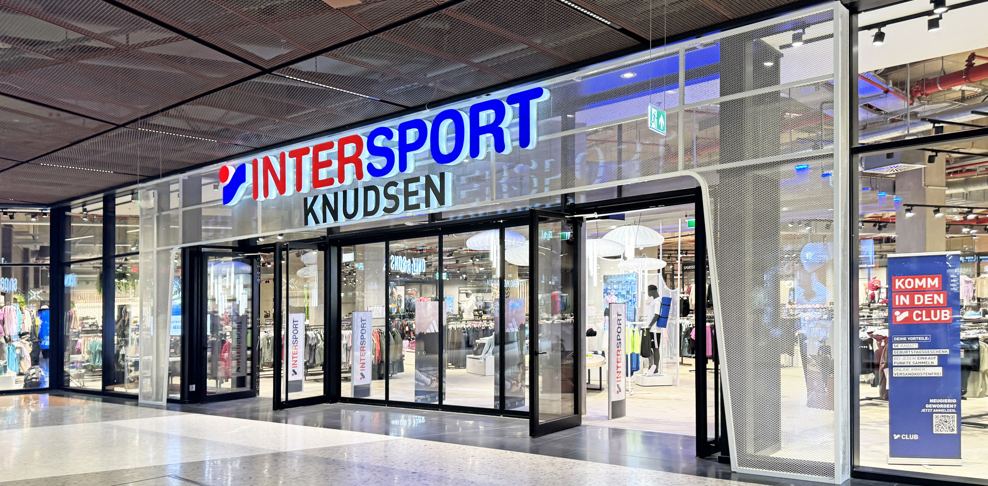 Intersport Knudsen Westfield Center Hamburg Fassade