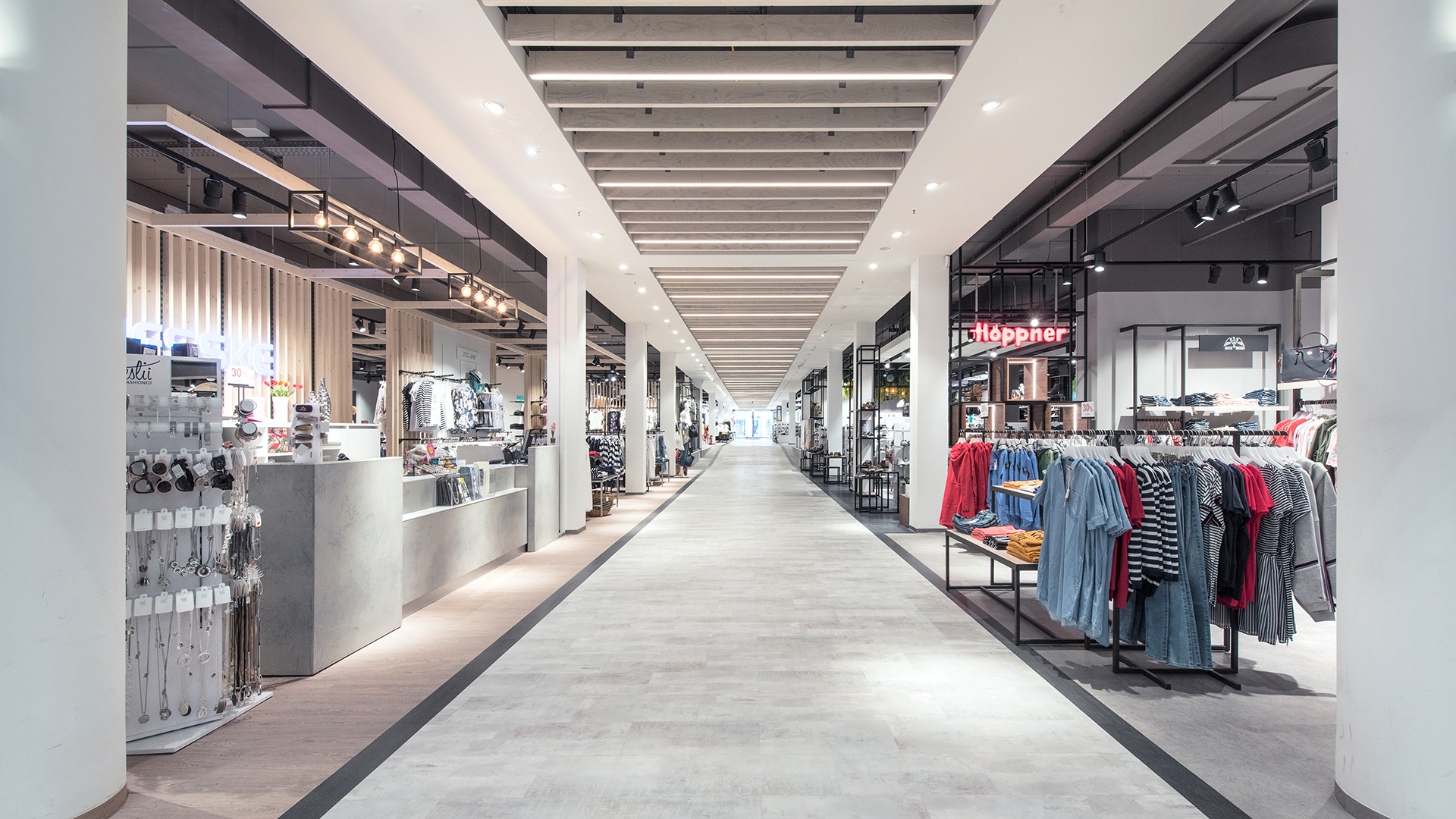 Domcenter Greifswald Revitalisierung Nette+Hartmann Hamburg Gestaltung New Look Shopdesign Innenarchitektur