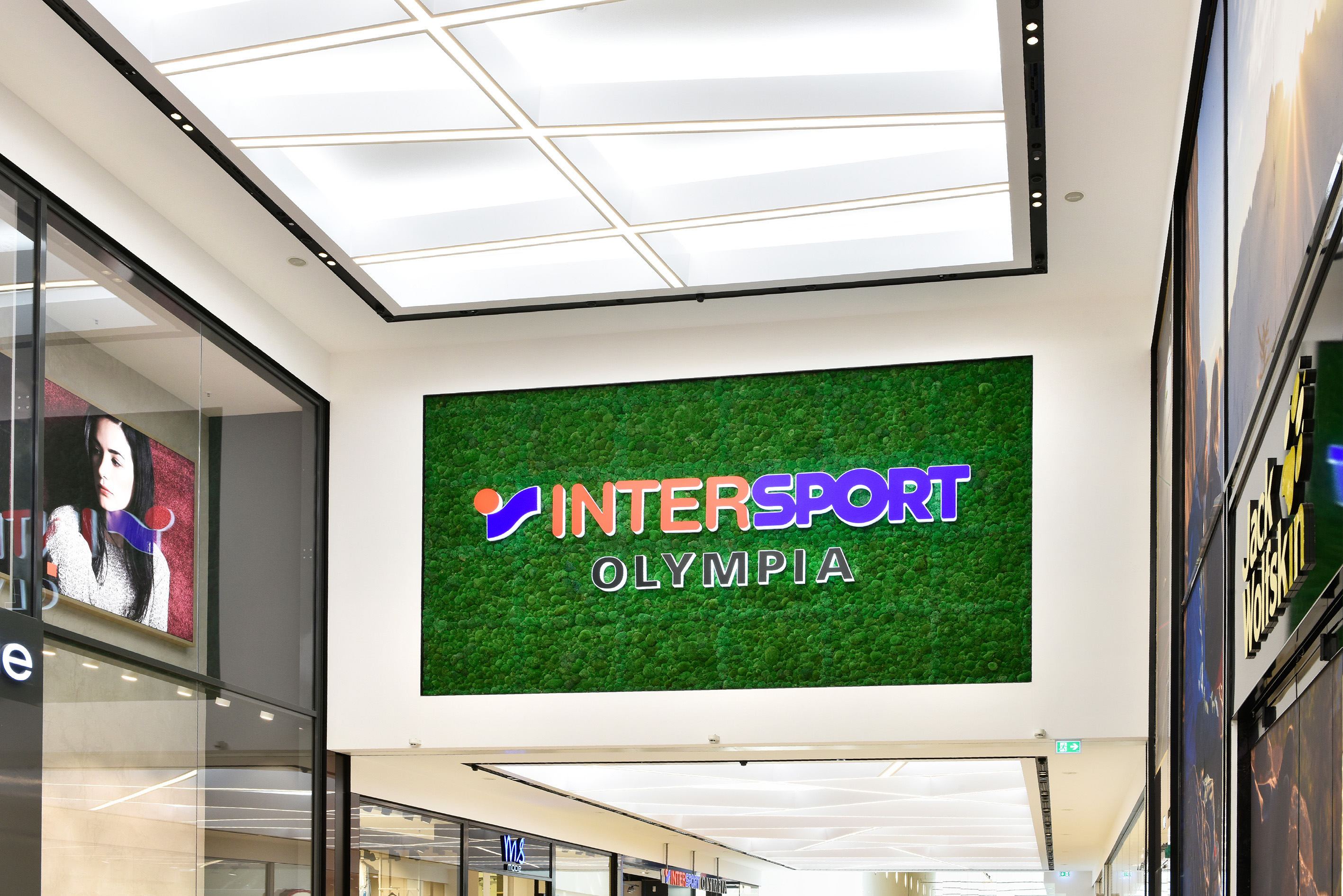 Intersport Olympia Berlin Gropius Passage Neukölln Nette+Hartmann Shop Design Mall Hamburg