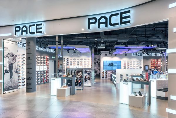 Pace East Side Mall Berlin Nette+Hartmann Innenarchitektur Sneaker Urban Style Shopdesign