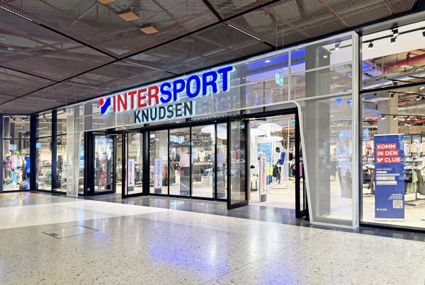 Intersport Knudsen Westfield Center Hamburg Fassade